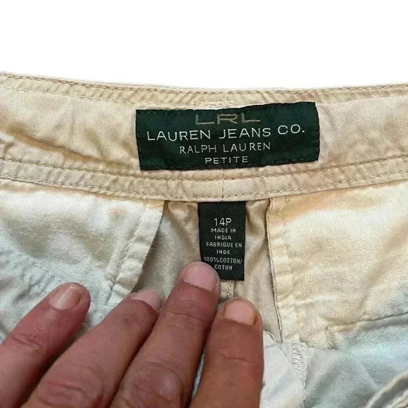 Lauren Jeans Co Ralph Lauren LRL Women’s Khaki Shorts Size 14 Petite Drawstring - Picture 4 of 6